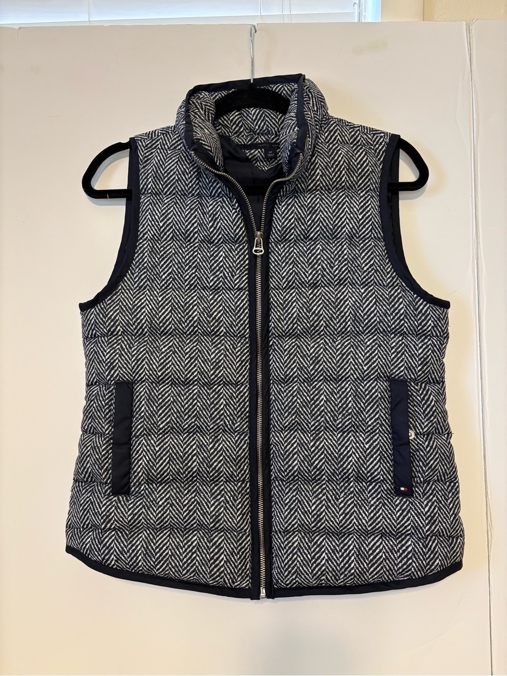 Tommy Hilfiger Women's Navy & White Herringbone Quilted Vest